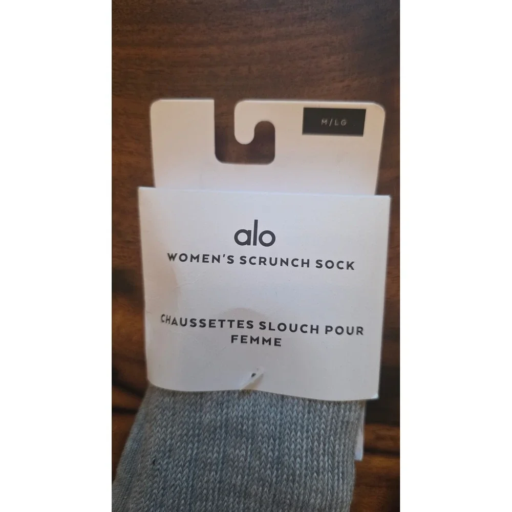 Alo Yoga Womens Scrunch Socks Athletic Heather Grey Ribbed Tall Logo M/L NEW